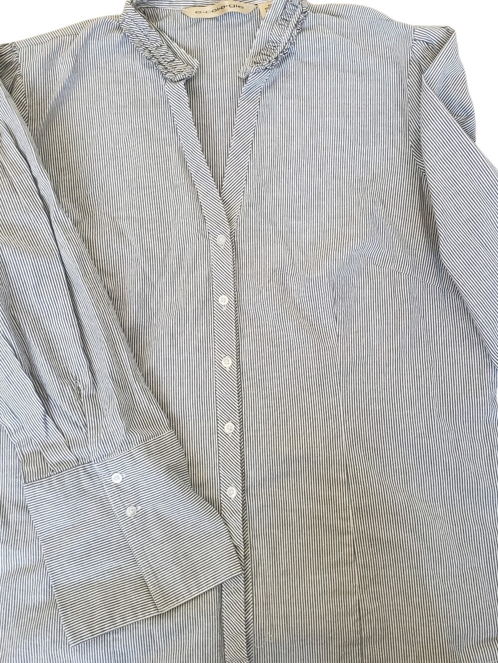 Button Down Top/Blouse - Picture 2 of 7